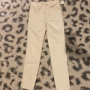 Women’s cream Free People skinny jeans sz 27